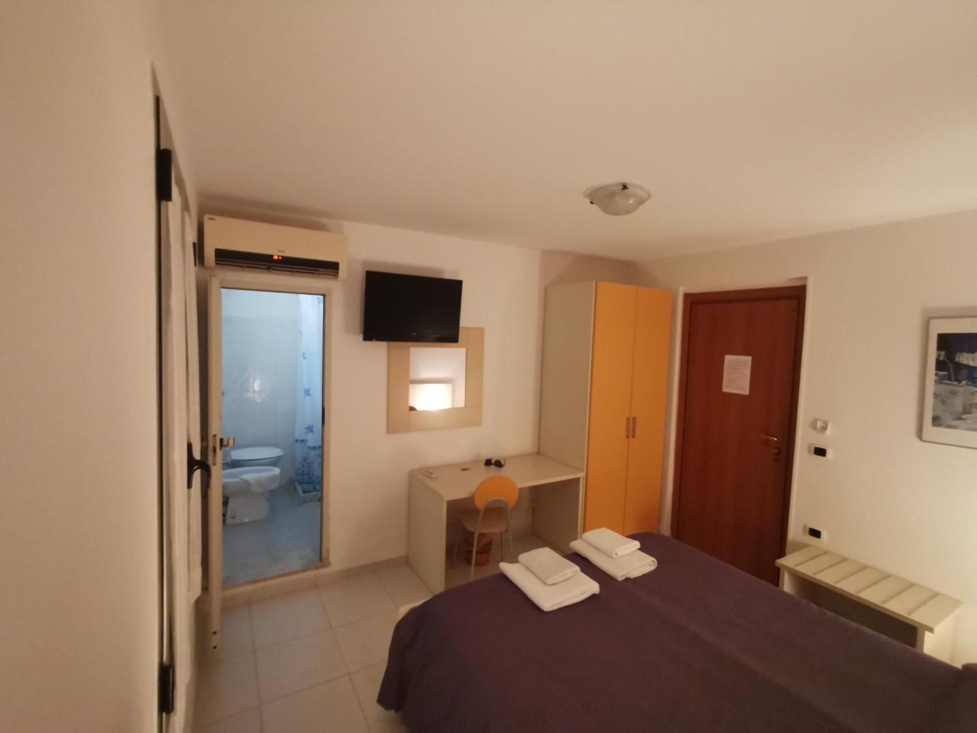 B&B Donna Nina Gioia Tauro Exteriör bild